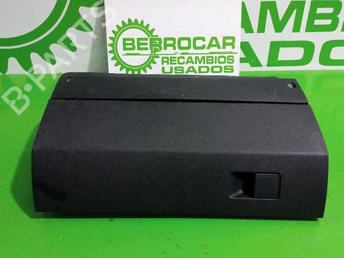 Handskerum SKODA FABIA I Saloon (6Y3) 1.2 (64 hp) 31543901