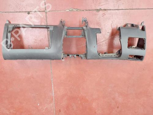 Instrumentbræt TOYOTA COROLLA Estate (_E12_) 1.4 D4-D (NDE120_, NDE120R) (90 hp) 31569766