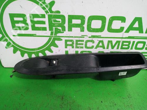 Used Right front window switch Right front window switch CITROËN C4 I (LC_) [2004-2014] 31675403 31675403