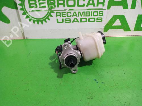 Brake master cylinder KIA SORENTO I (JC) 2.5 CRDi | BP31551643M77