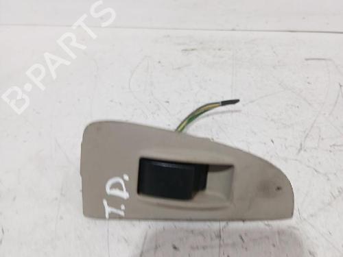 Højre bagtil elrude kontakt TOYOTA AVENSIS Saloon (_T25_) 2.0 D-4D (ADT250_, ADT250R) (126 hp) 32489655