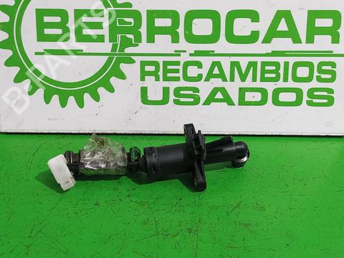 Used Clutch slave cylinder SKODA FABIA I Saloon (6Y3) 1.2 (64 hp) 31543895