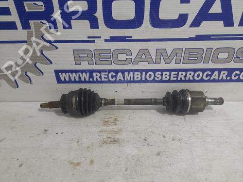 Used Left front driveshaft HYUNDAI ELANTRA III Saloon (XD) 2.0 CRDi (113 hp) 31542230
