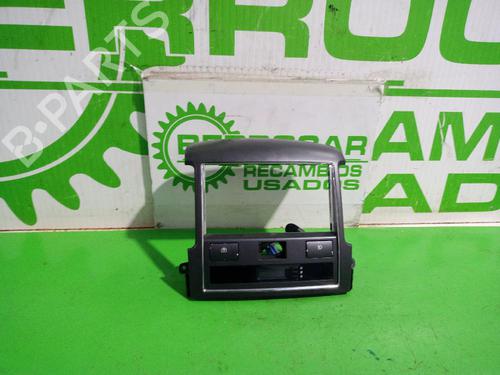 Used Display monitor KIA SORENTO I (JC) 2.5 CRDi (170 hp) 31551577