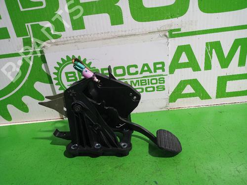 Used Break pedal Break pedal RENAULT LAGUNA III Grandtour (KT0/1) 3.0 dCi (KT03, KT13) (235 hp) 31552599 31552599