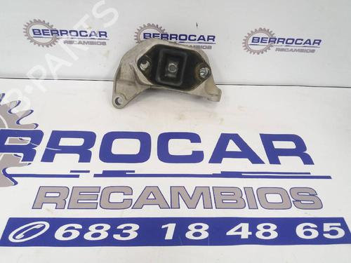 Used Engine mount Engine mount DACIA DUSTER (HS_) 1.5 dCi 4x4 (HSMC, HSMD) (110 hp) 31568790 31568790