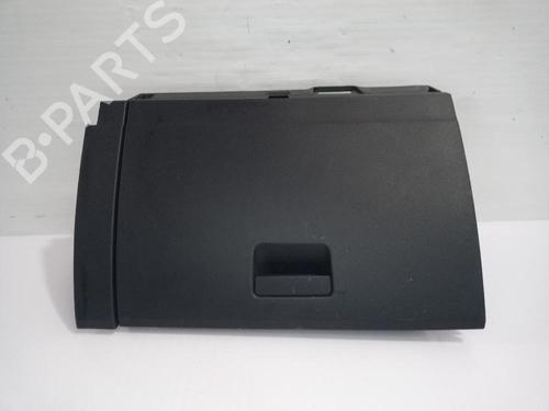 Used Glove box SEAT IBIZA V (KJ1, KJG) 1.0 TSI (95 hp) 31556664