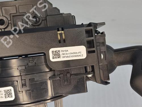 Switch JAGUAR E-PACE (X540) 2.0 D150 AWD | BP31554785I30