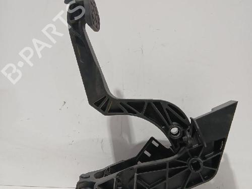 Used Clutch pedal Clutch pedal FORD PUMA (J2K, CF7) 1.0 EcoBoost (125 hp) 32464797 32464797