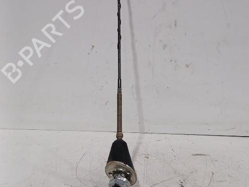 Used Antenna/Base Antenna/Base TOYOTA YARIS (_P9_) 1.33 VVT-i (NSP90_, NSP90R) (100 hp) 32466193 32466193