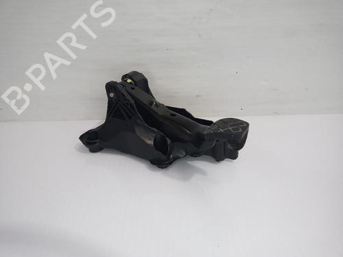 bremsepedal SEAT ARONA (KJ7, KJP) 1.0 TSI (110 hp) 31556509
