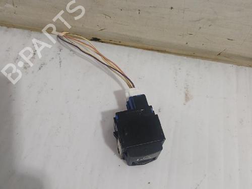 Headlight switch TOYOTA COROLLA Estate (_E21_) 1.8 Hybrid (ZWE211W) | BP31562824I24 - Image 2