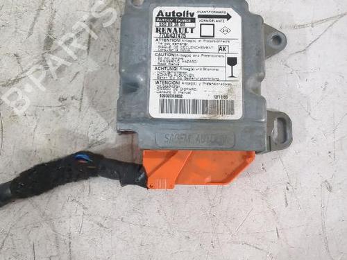 Used ECU airbags RENAULT MEGANE I Classic (LA0/1_) 1.6 16V (LA00, LA04, LA0B, LA11, LA16, LA19, LA1J, LA1K,... (107 hp) 31566194