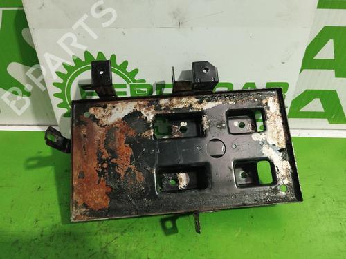 Used Support KIA CARNIVAL I (UP, FL) [1998-2001]  31675070