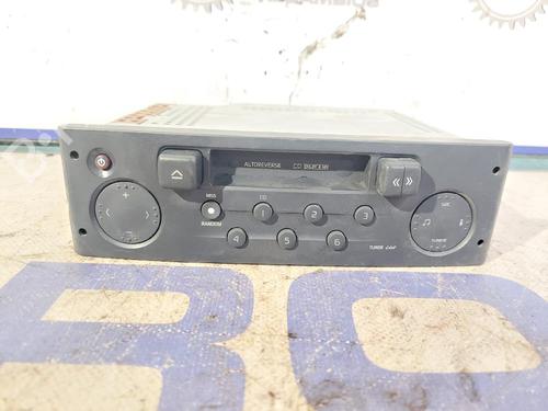Used Radio RENAULT CLIO II (BB_, CB_) [1998-2016]  31678333