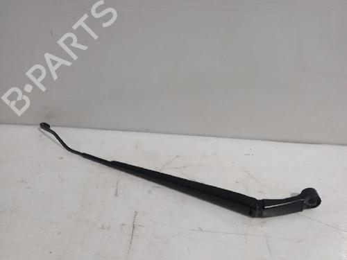 Front windshield wiper arm TOYOTA YARIS (_P21_, _PA1_, _PH1_) 1.5 Hybrid (MXPH11) | BP31567037C143