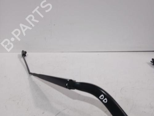 Front windshield wiper arm SMART FORFOUR Hatchback (453) electric drive / EQ (453.091) | BP32464244C143
