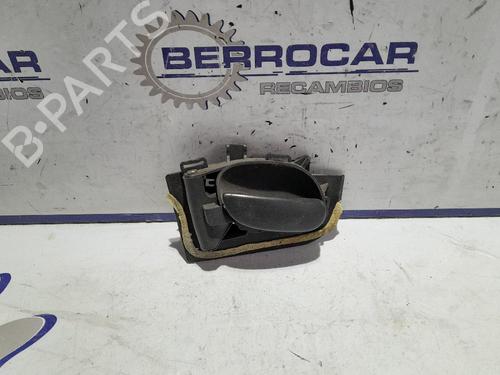 Puxador interior trás direito PEUGEOT 206 Hatchback (2A/C) 1.9 D (69 hp) 31678679