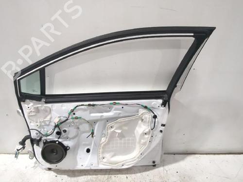Right front door TOYOTA COROLLA Hatchback (_E21_, _EA1_, _EH1_) 1.8 VVTi Hybrid (ZWE219) | BP31567227C3 