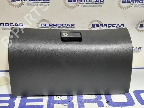 Used Glove box Glove box TOYOTA AVENSIS Saloon (_T25_) 2.2 D-4D (ADT251_, ADT251R) (150 hp) 31540141 31540141