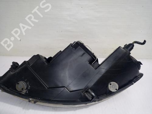 Right headlight SEAT TOLEDO III (5P2) 2.0 TDI 16V | BP31557848C29 