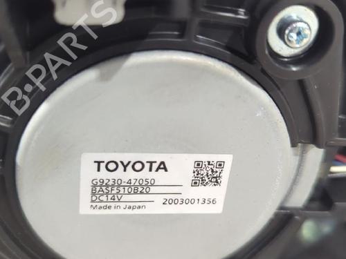 Heater blower motor TOYOTA COROLLA Hatchback (_E21_, _EA1_, _EH1_) 1.8 VVTi Hybrid (ZWE219) | BP32461997M62