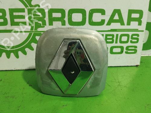 Used Tailgate handle RENAULT CLIO II (BB_, CB_) [1998-2016]  31675115