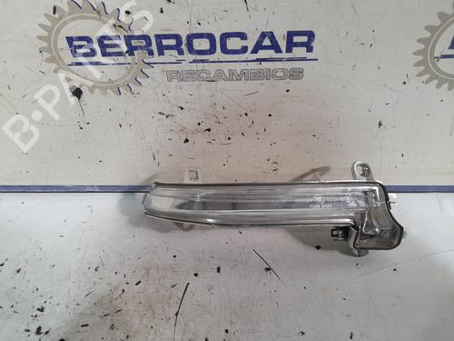Used Right side indicator Right side indicator 38860469 38860469