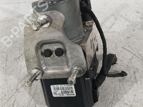 Used ABS pump VW PHAETON (3D1, 3D2, 3D3, 3D4, 3D6, 3D7, 3D8, 3D9) 3.0 V6 TDI 4motion (240 hp) 31567418