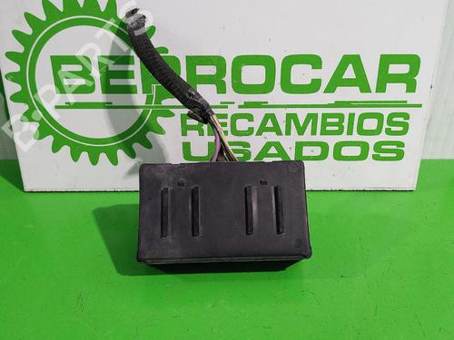Used Fuse box CITROËN C4 Picasso I MPV (UD_) 1.6 HDi (109 hp) 31674424