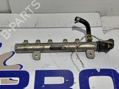 Rampa inyectora OPEL ASTRA H (A04) [2004-2014]  31673400