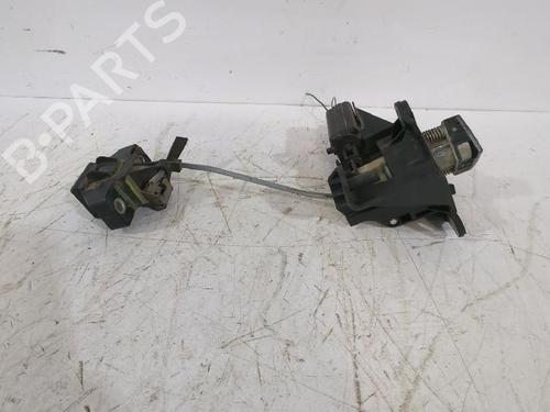 Used Tailgate handle RENAULT CLIO II (BB_, CB_) 1.2 (BB0A, BB0F, BB10, BB1K, BB28, BB2D, BB2H, CB0A,... (58 hp) 31564948