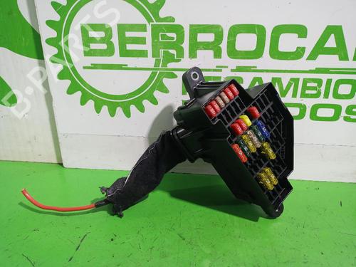 Fuse box VW GOLF VI (5K1) 1.6 TDI | BP31553786E1 - Image 2