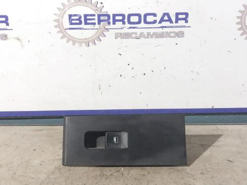 Used Right front window switch SKODA RAPID Spaceback (NH1) 1.6 TDI (90 hp) 31569817