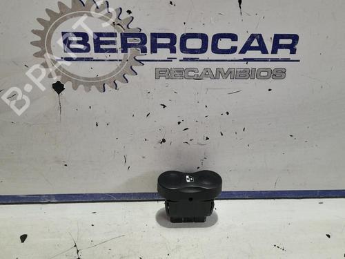 Used Switch Switch DACIA DUSTER (HS_) 1.5 dCi 4x4 (HSMC, HSMD) (110 hp) 31538970 31538970