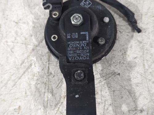 Used Horn TOYOTA COROLLA Hatchback (_E21_, _EA1_, _EH1_) 1.8 VVTi Hybrid (ZWE219) (140 hp) 31567241