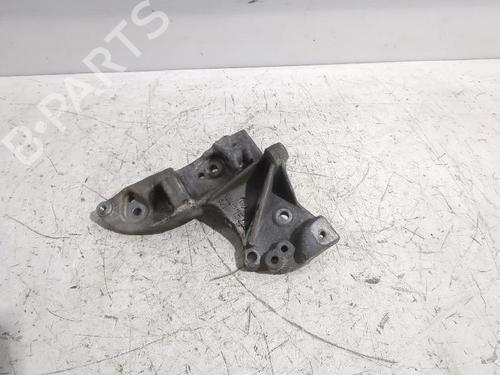 Used Engine mount Engine mount PEUGEOT 107 (PM_, PN_) 1.4 HDi (54 hp) 32465437 32465437