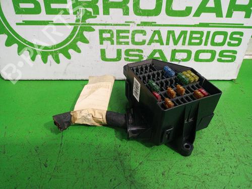 Used Fuse box Fuse box VW PASSAT B6 (3C2) 2.0 TDI 16V (140 hp) 31546941 31546941
