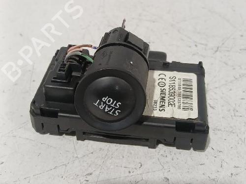 ignition-barrel-renault-megane-ii-saloon-lm01_-2003-34118966 main image