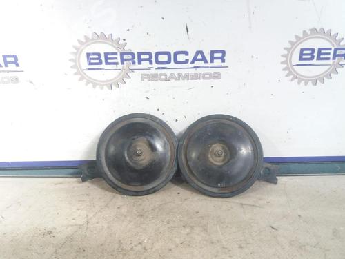 horn-kia-sorento-i-jc-2002-2003-2004-2005-2006-2007-2008-2009-2010-2011-31569827 main image