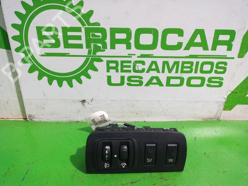 Used Headlight switch RENAULT GRAND SCÉNIC III (JZ0/1_) 1.2 TCe (JZ16) (132 hp) 31550903