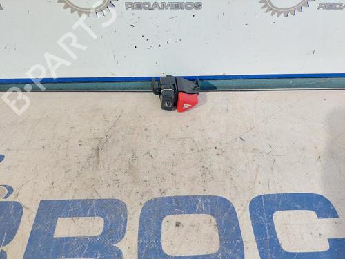 Used Warning switch MERCEDES-BENZ A-CLASS (W168) A 140 (168.031, 168.131) (82 hp) 31569625
