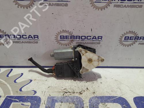 Used Right rear window motor Right rear window motor VW PASSAT B5 (3B2) 1.9 TDI (110 hp) 31570698 31570698
