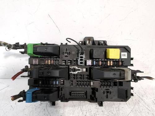 Used Fuse box Fuse box OPEL ASTRA H GTC (A04) 1.7 CDTi (L08) (101 hp) 33746215 33746215