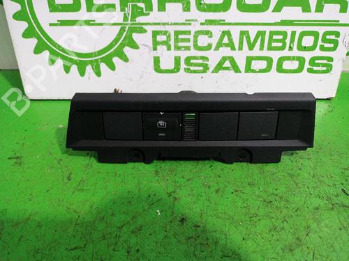 switch-ford-focus-i-saloon-dfw-1999-2000-2001-2002-2003-2004-2005-2006-2007-2008-2009-31547510 main image