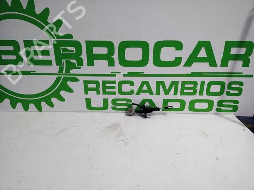 Used Clutch slave cylinder Clutch slave cylinder OPEL ASTRA G CLASSIC Saloon (T98) 1.6 16V (F69) (101 hp) 31542892 31542892