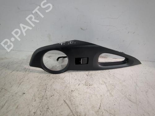 Venstre bagtil elrude kontakt TOYOTA COROLLA Hatchback (_E21_, _EA1_, _EH1_) 1.8 VVTi Hybrid (ZWE219) (140 hp) 31567233