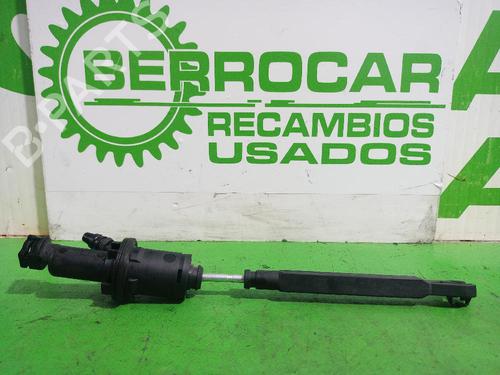 Used Clutch slave cylinder Clutch slave cylinder CITROËN C4 I (LC_) [2004-2014] 31675719 31675719