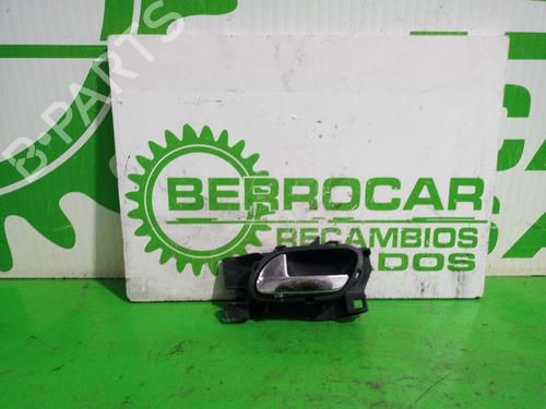 Used Front left interior door handle Front left interior door handle PEUGEOT 407 SW (6E_, 6D_) 2.0 (136 hp) 31548445 31548445