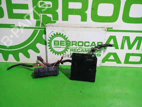 Used Fuse box RENAULT MEGANE II Coupé-Cabriolet (EM0/1_) 1.6 (113 hp) 31552378